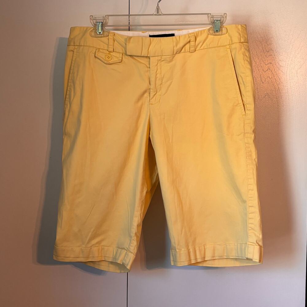 Banana Republic Standard Bermuda shorts yellow size 8